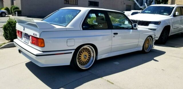 1989 White BMW M3 Coupe