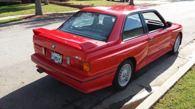 1991 Red BMW 3-Series Coupe