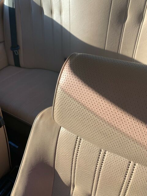 1986 Red BMW 3-Series Coupe