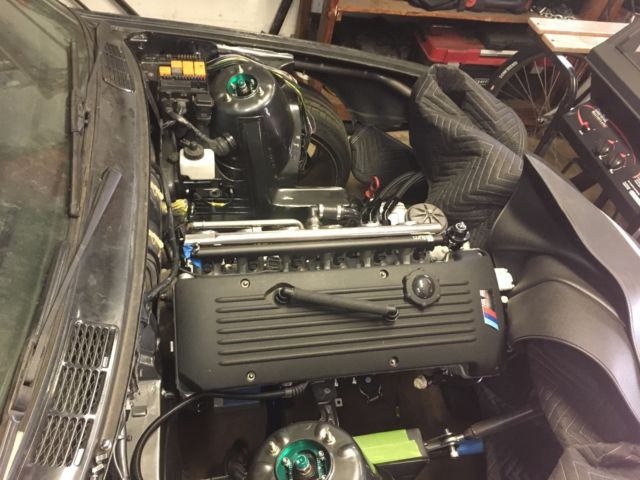 1991 Black BMW 3-Series Sedan