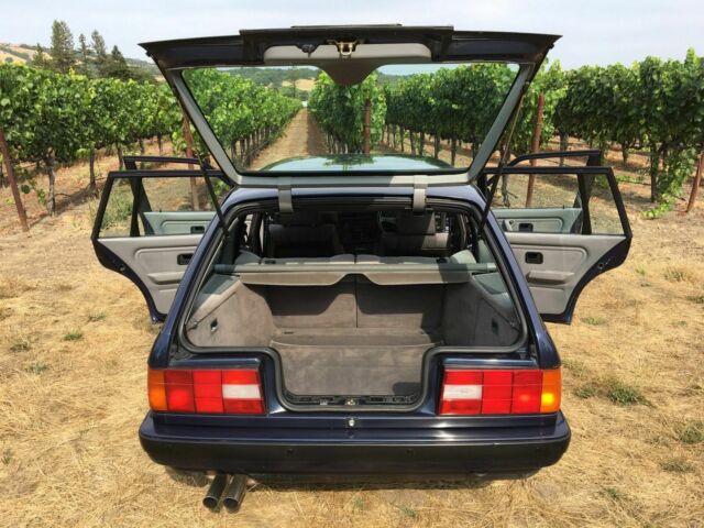 1990 Lazurblau-Metallic BMW 3-Series Wagon