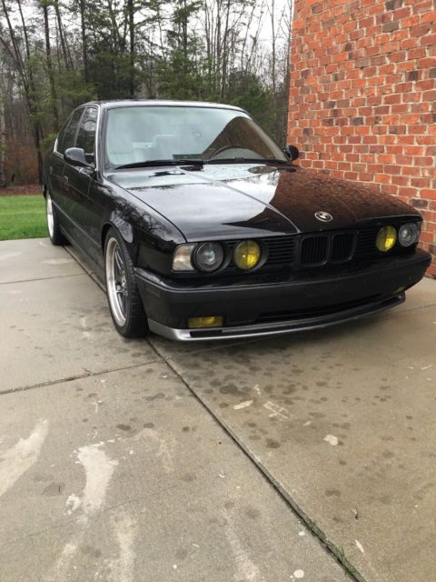 1991 Black BMW M5 Sedan
