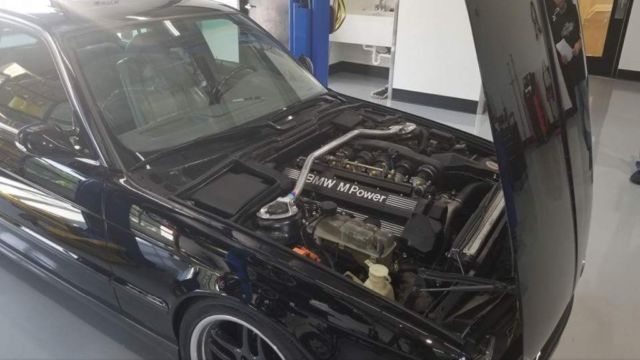 1991 Black BMW M5 Sedan
