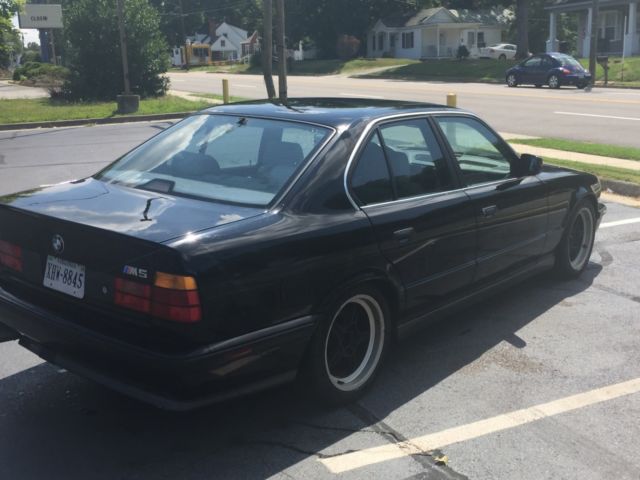 1991 BMW M5