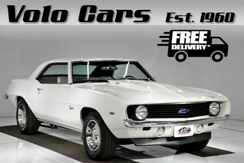 1969 White Chevrolet Camaro Hardtop