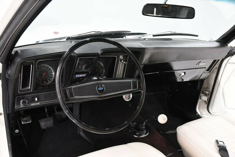 1969 White Chevrolet Camaro Hardtop