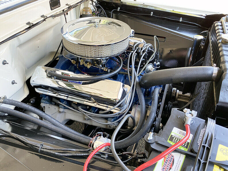 1965 Wimbledon White Ford F-100 Custom Cab