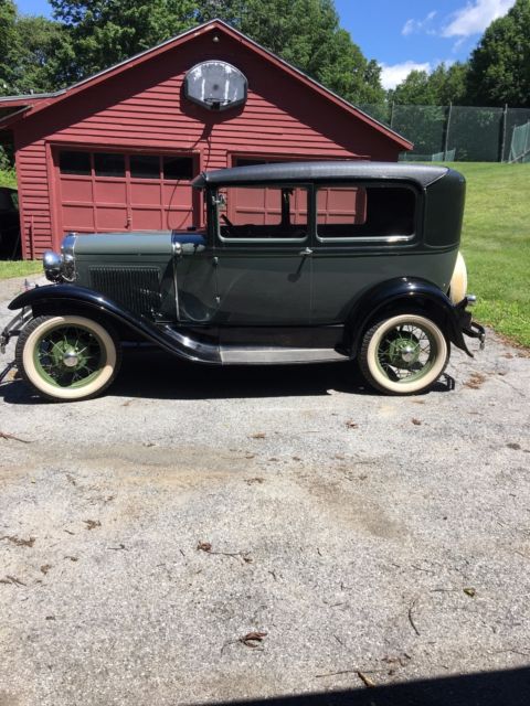 1930 green Ford Model A