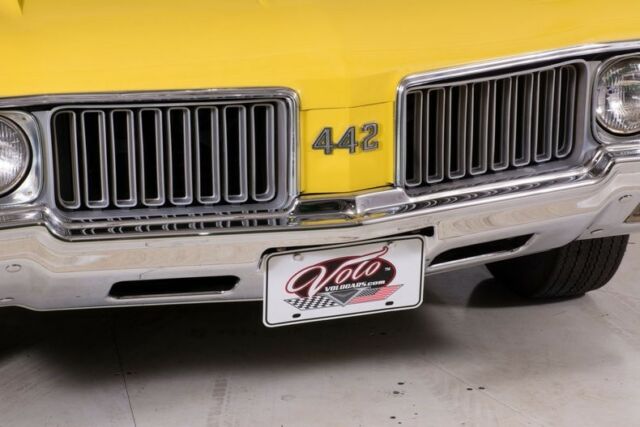 1970 Yellow Oldsmobile 442 Hardtop