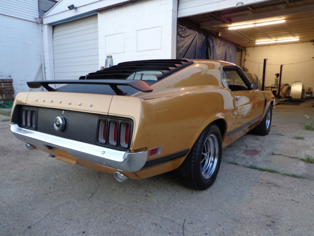 1970 METALLIC GOLD Ford Mustang