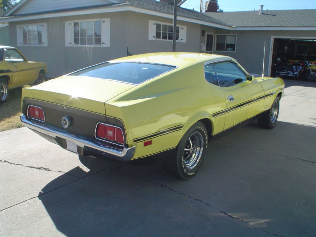 1971 Grabber Yellow Ford Mustang 2 door fast back