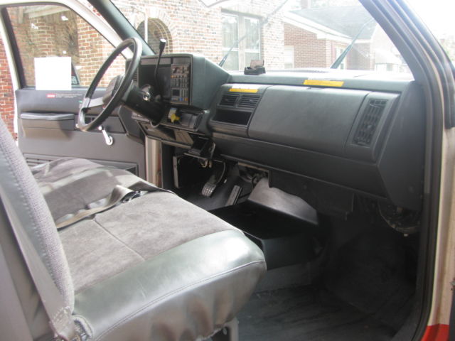 1994 White GMC Other BOX