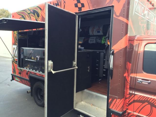 1991 White Ford E-Series Van Box Van