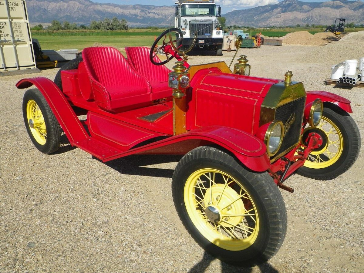 1912 Red Ford Model T