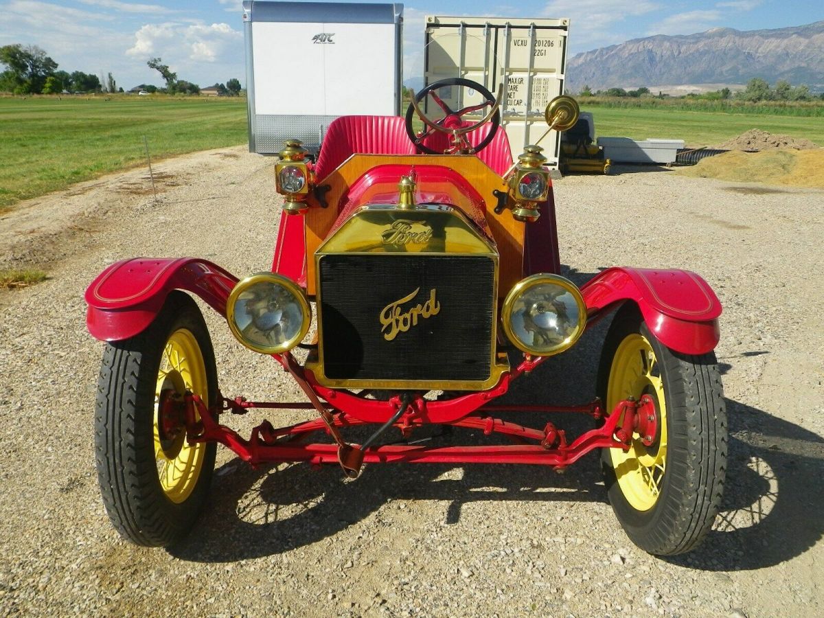 1912 Red Ford Model T
