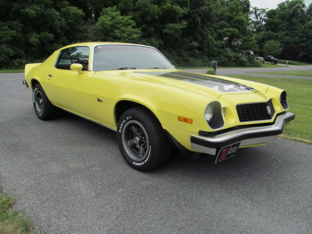 1974 Yellow Chevrolet Camaro Coupe