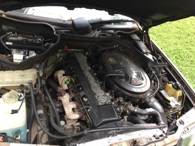 1992 Desert Taupe Metallic Mercedes-Benz 300-Series Wagon