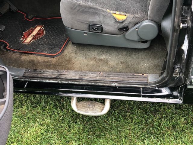 1992 Black Ford Bronco