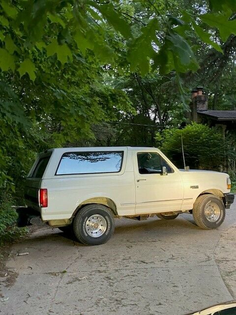 1994 WHITE Ford Bronco SUV