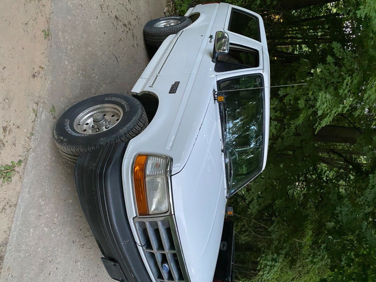 1994 WHITE Ford Bronco SUV