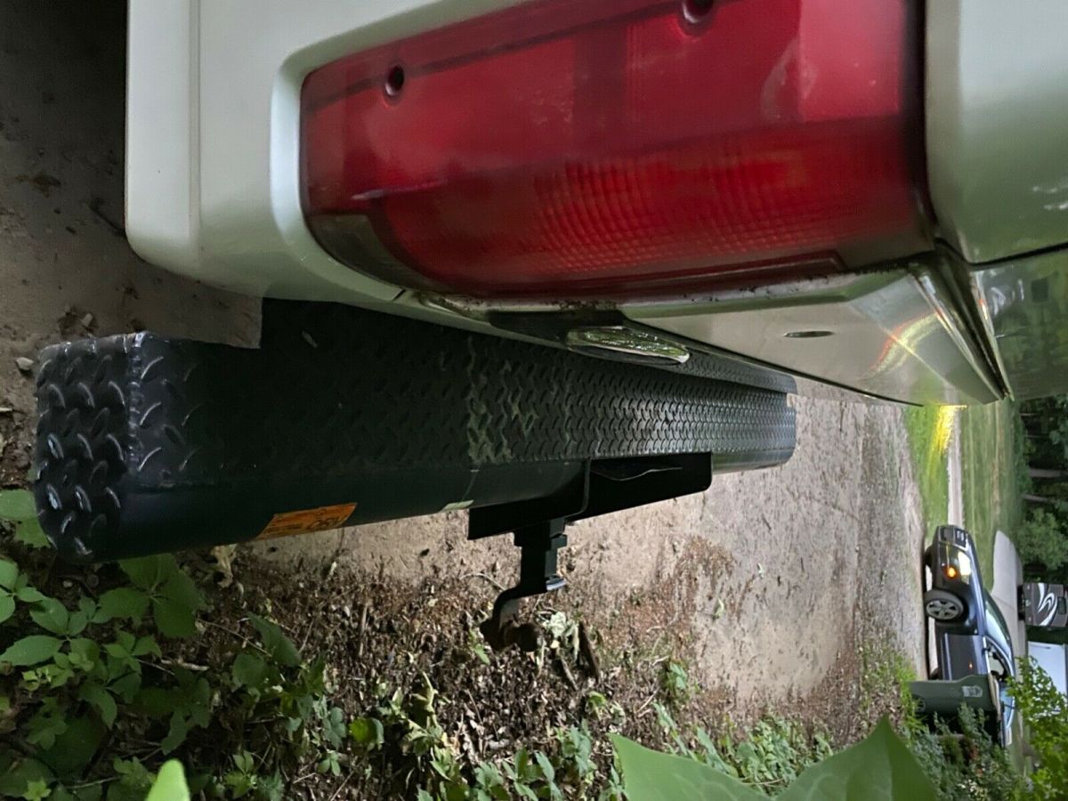 1994 WHITE Ford Bronco SUV