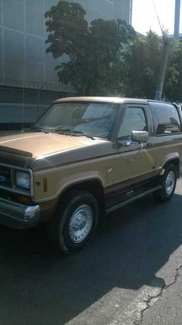 1984 Light and dark coffee Ford Bronco II
