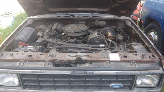 1984 Light and dark coffee Ford Bronco II