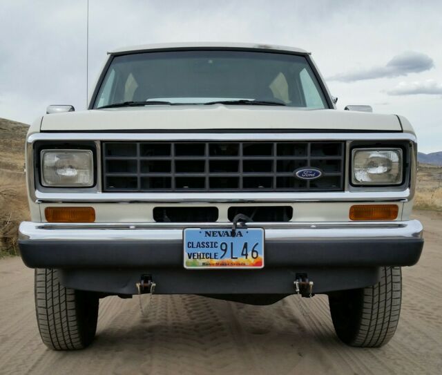 1986 White Ford Bronco II SUV