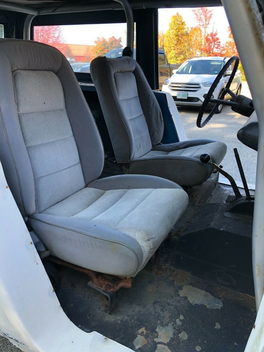 1971 Blue Ford Bronco SUV