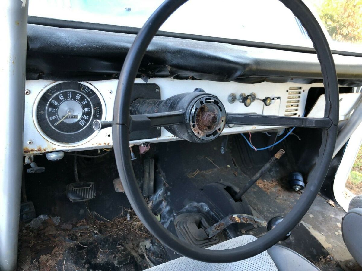 1971 Blue Ford Bronco SUV