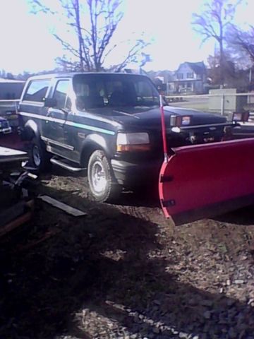 1992 Black Ford Bronco 2 door utility