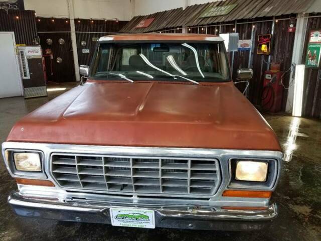 1976 Brown Ford F-100 Pickup Truck