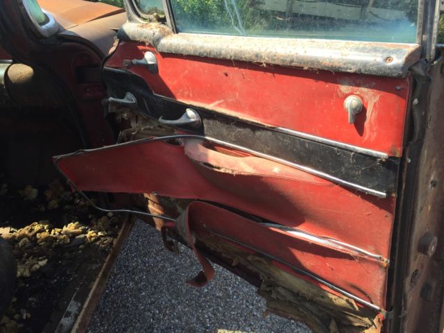1955 rust Buick 4 door pillarless 4 door 