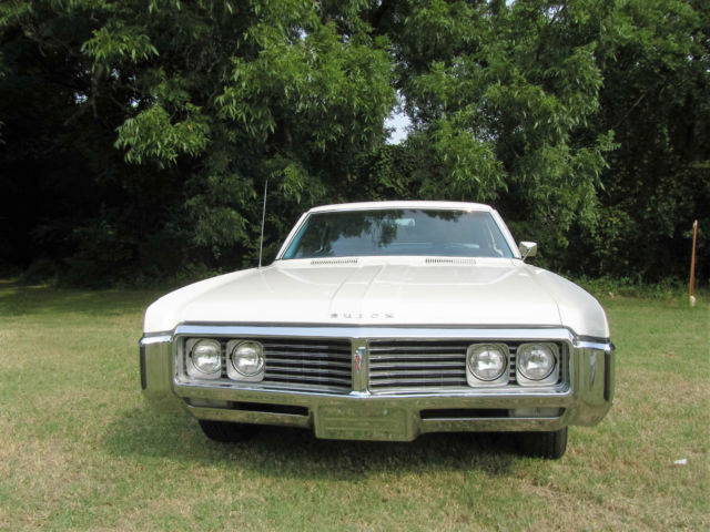 1969 white Buick LeSabre 2 D00R HARD/TOP