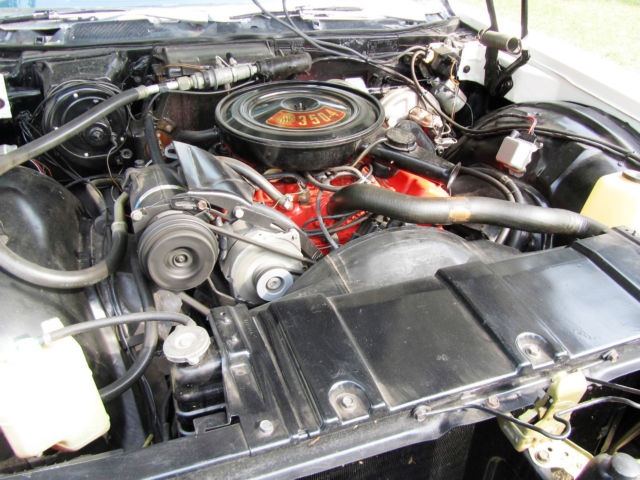 1969 white Buick LeSabre 2 D00R HARD/TOP