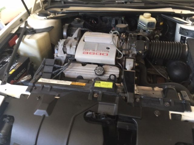 1989 White Buick Reatta Coupe