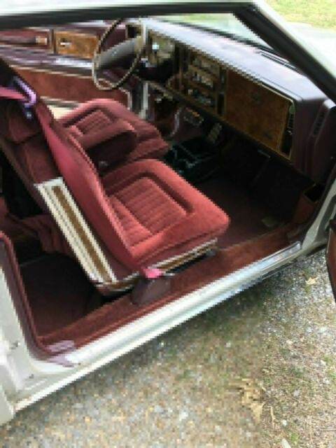 1980 Gray Buick Riviera Coupe