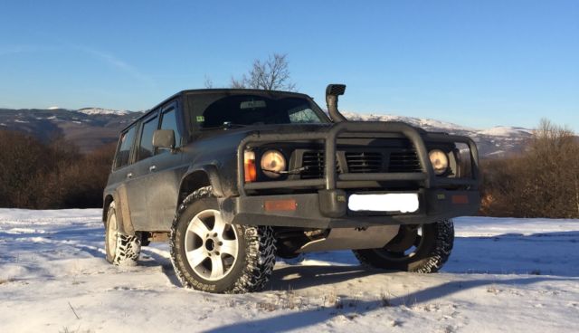 1989 Black Nissan Patrol Wagon