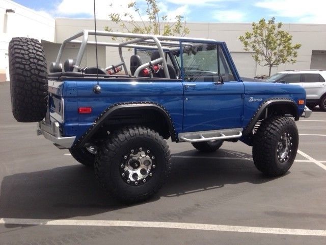 1975 Blue Ford Bronco Soft Top