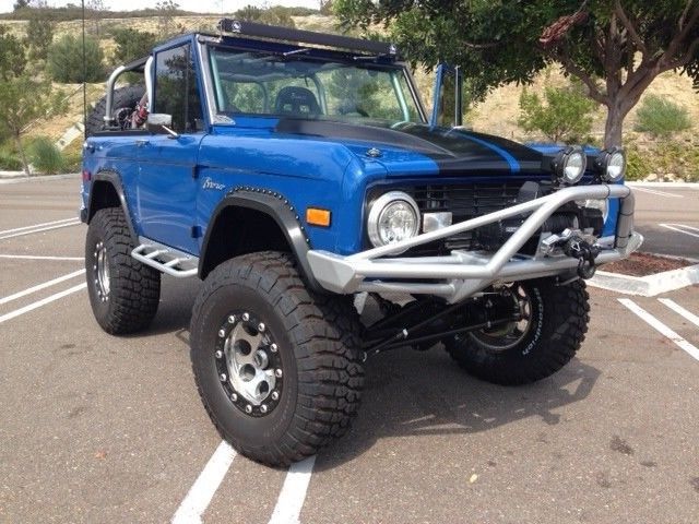 1975 Blue Ford Bronco Soft Top
