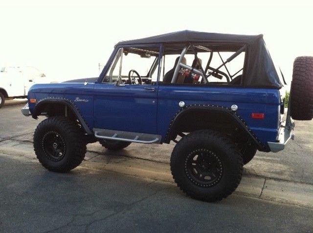 1975 Blue Ford Bronco Soft Top