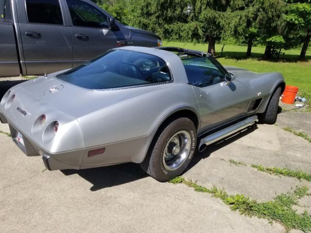 1978 Silver Chevrolet Corvette Coupe