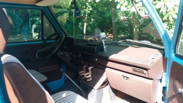 1982 Blue Volkswagen Bus/Vanagon Van Camper