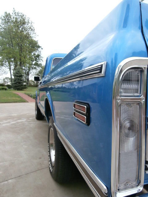 1972 BLUE Chevrolet Cheyenne Cab & Chassis