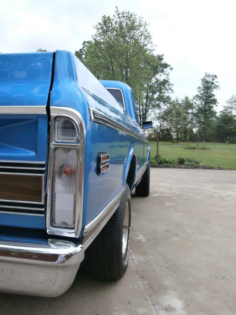 1972 BLUE Chevrolet Cheyenne Cab & Chassis