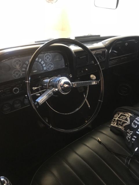 1962 Gold Chevrolet C-10 Crew Cab Pickup