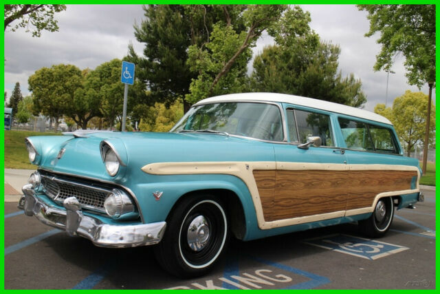1955 Green Ford Ranch Wagon Wagon