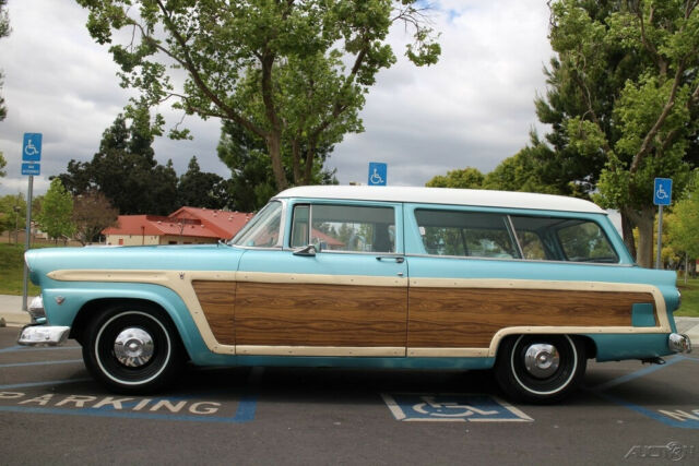 1955 Green Ford Ranch Wagon Wagon