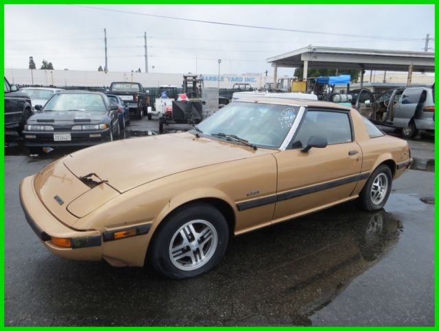 1982 Gold Mazda RX-7 Coupe