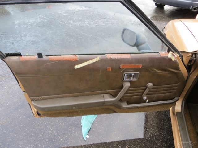 1982 Gold Mazda RX-7 Coupe